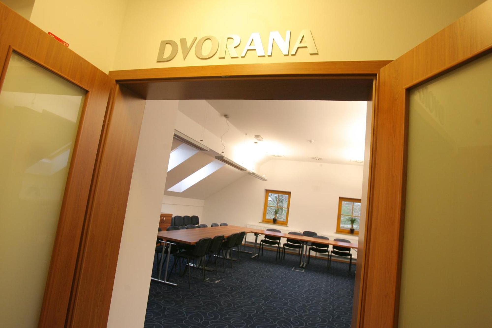 Domacija Vodnik & Apartments سيركلجي نا جورينجسكيم المظهر الخارجي الصورة