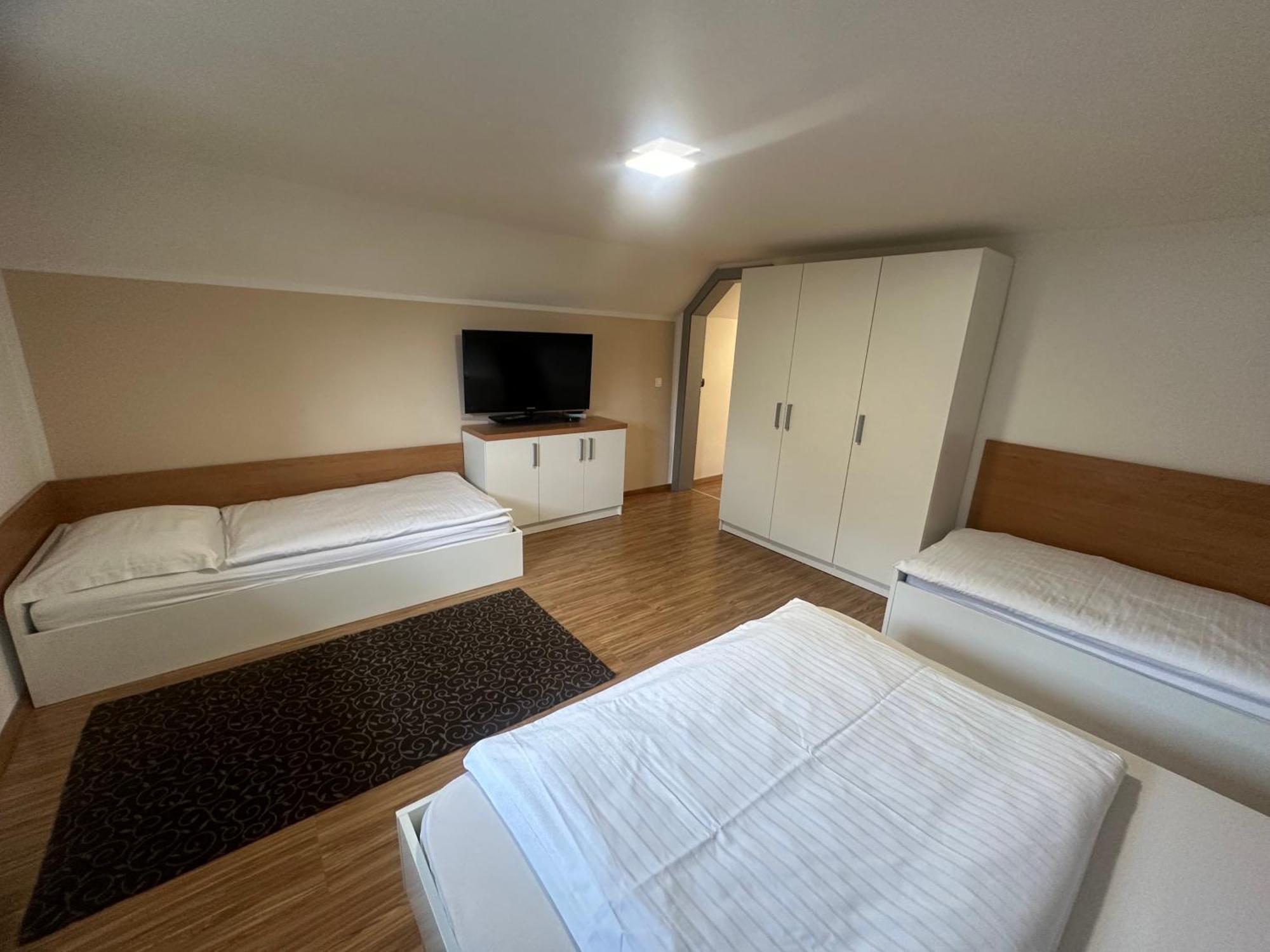 Domacija Vodnik & Apartments سيركلجي نا جورينجسكيم المظهر الخارجي الصورة
