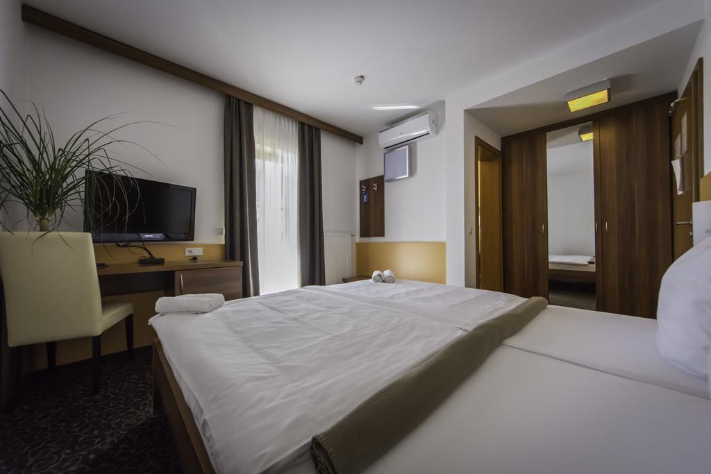Domacija Vodnik & Apartments سيركلجي نا جورينجسكيم المظهر الخارجي الصورة